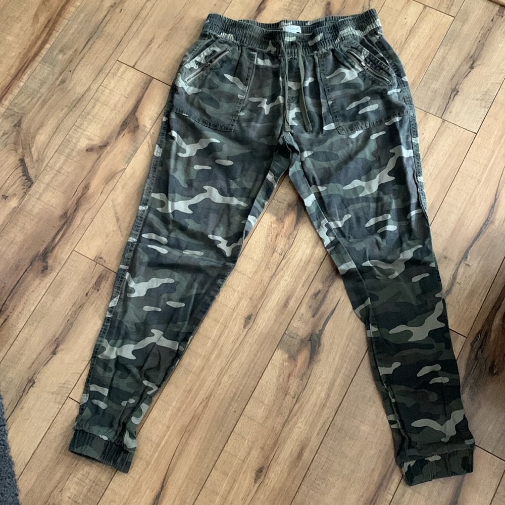 Kismet army print cargo pants small